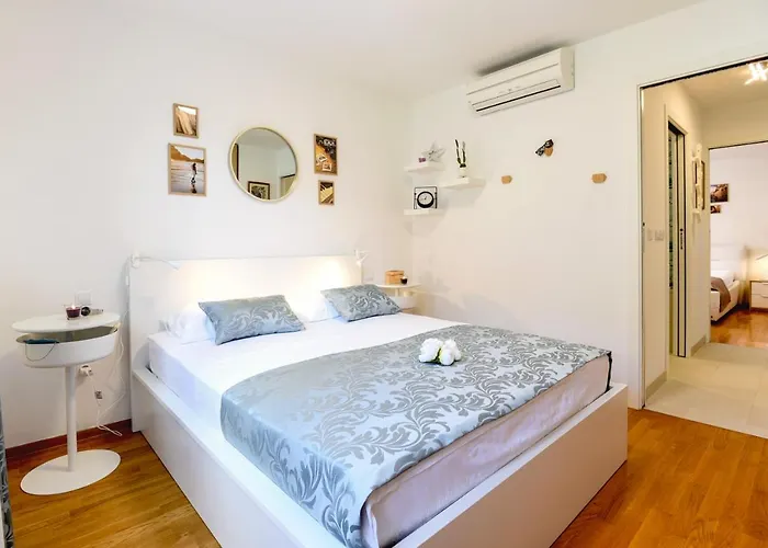 'n Grey Appartement Omiš