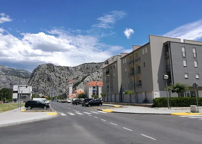 'n Grey Appartement Omiš